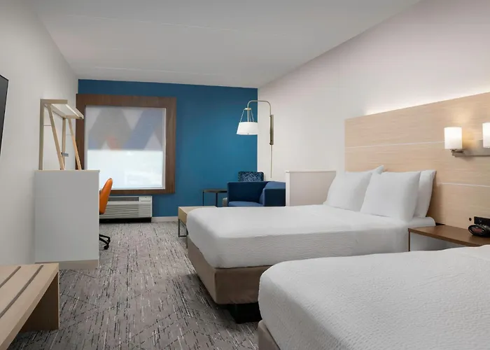 Express & North Shore By Ihg 4*