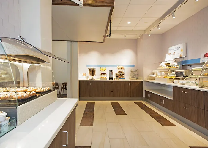 Express & North Shore By Ihg Hotel Pittsburgh