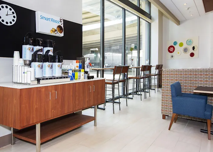 Express & North Shore By Ihg Hotel Pittsburgh