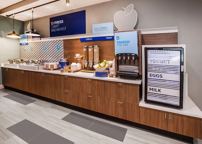 Express & North Shore By Ihg Hotel Pittsburgh