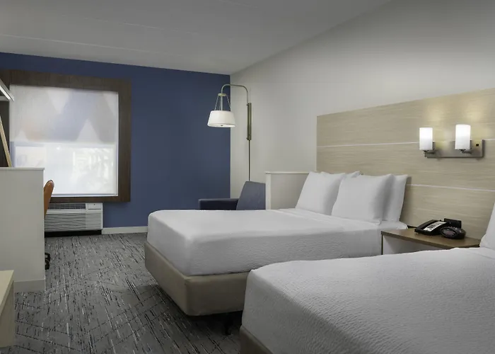 Hotel Express & North Shore By Ihg