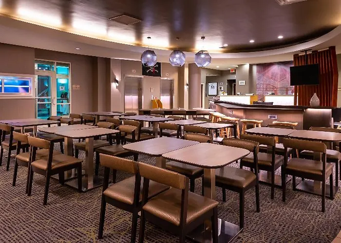 Express & North Shore By Ihg Hotel Pittsburgh